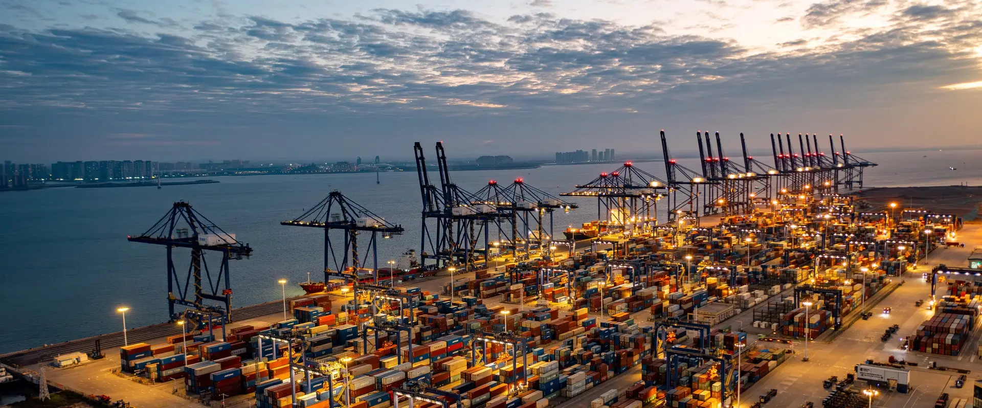Reliable Crane Solutions for Ports, Boat Crane