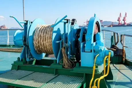 Towing winch