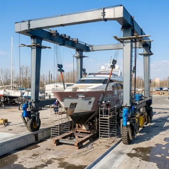 Industrial boat lift hoist crane with steel structure