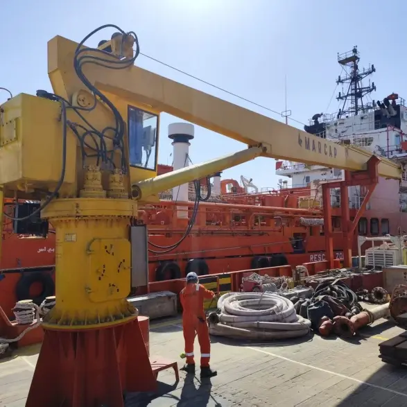 High-Performance Offshore Marine Telescopic Deck Crane - Durable & Reliable