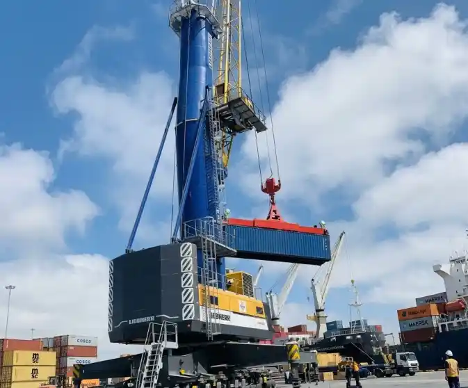 Wheeled Quay Crane for Containers