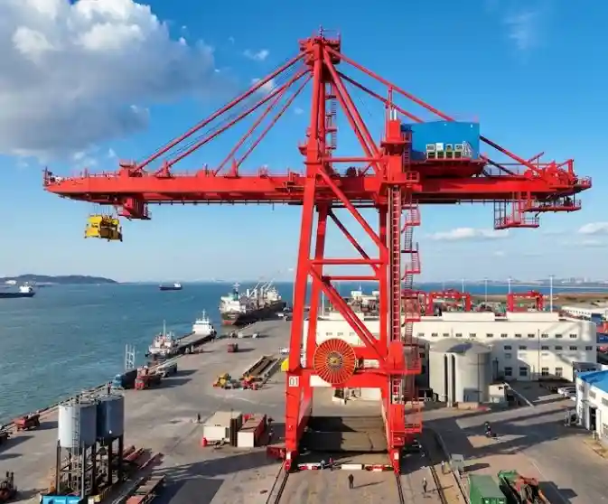Shore-to-Ship Crane