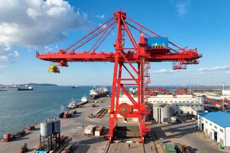 Ship-to-Shore Container Crane